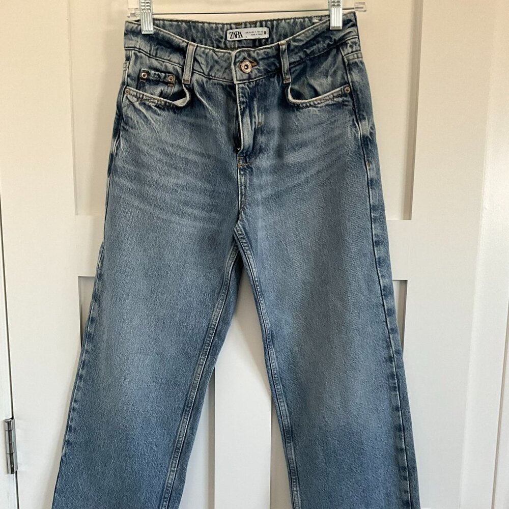 Zara Cropped, straight, loose, low to medium rise, Size 0